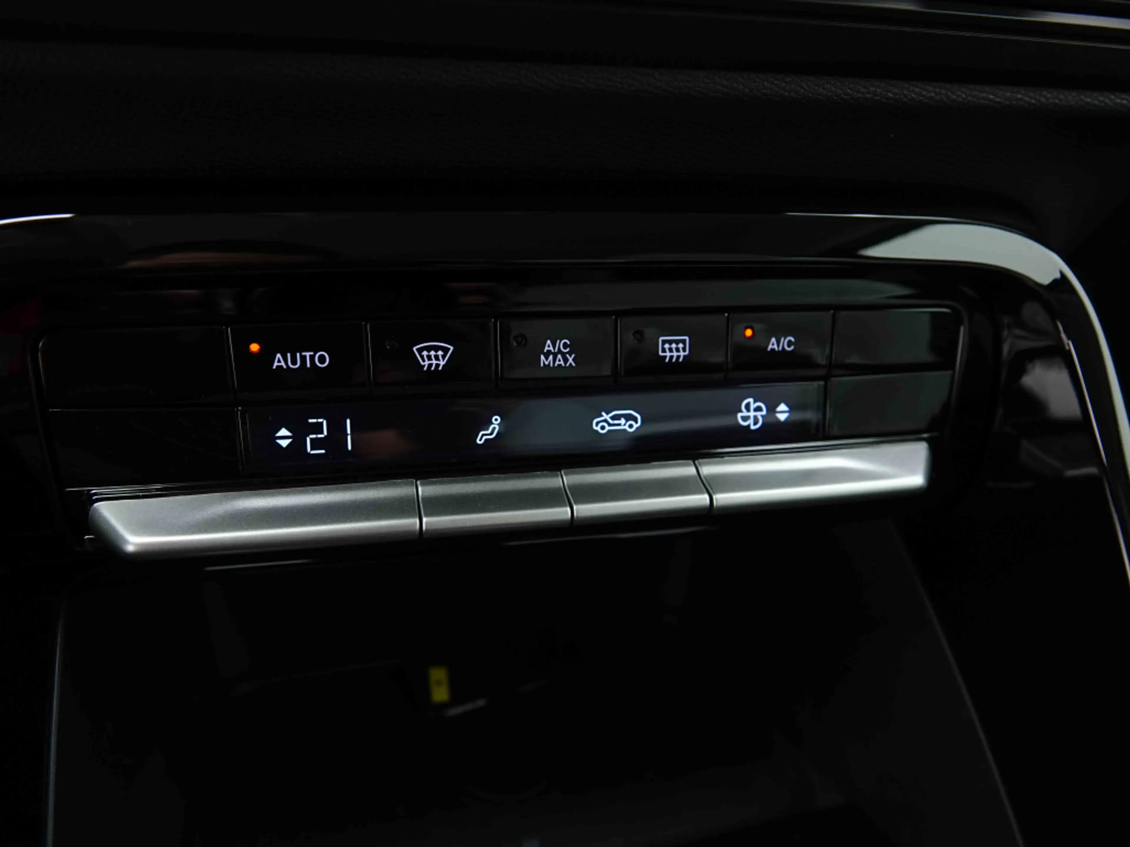 Citroen C3 Aircross 145 Hybrid AUT Max 7pl | GPS | Camera | LED Lights — photo 13