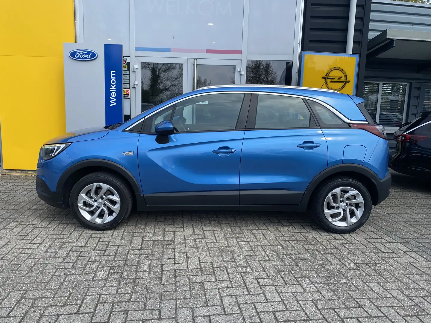 Opel Crossland X 1.2 110PK Turbo Innovation | NAVIGATIE| AFNB. TREK Blauw - 2