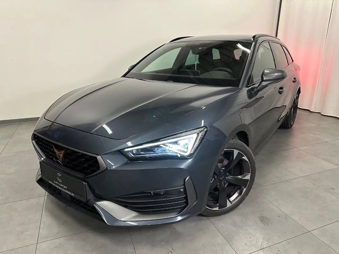 CUPRA Leon ST 1.5 eTSI XL KAMERA NAVI MATRIX AHK KESSY Schwarz - 1