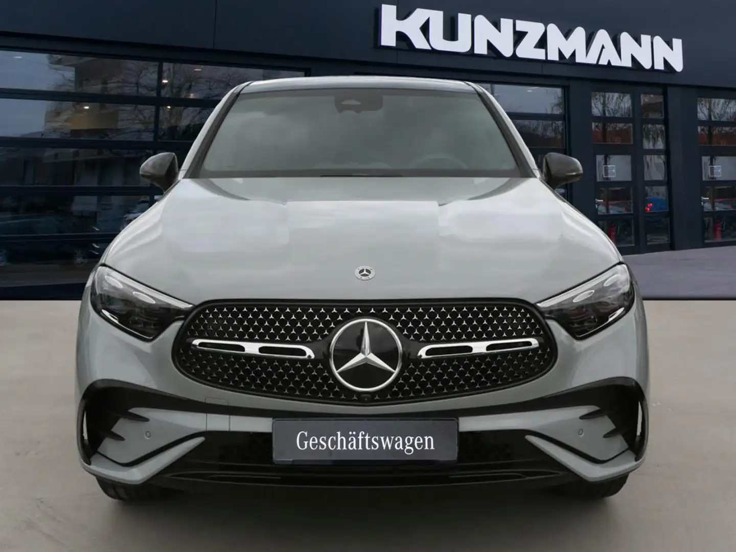 Mercedes-Benz GLC 220 d 4MATIC Coupé AMG Night Panorama AHK Gris - 2