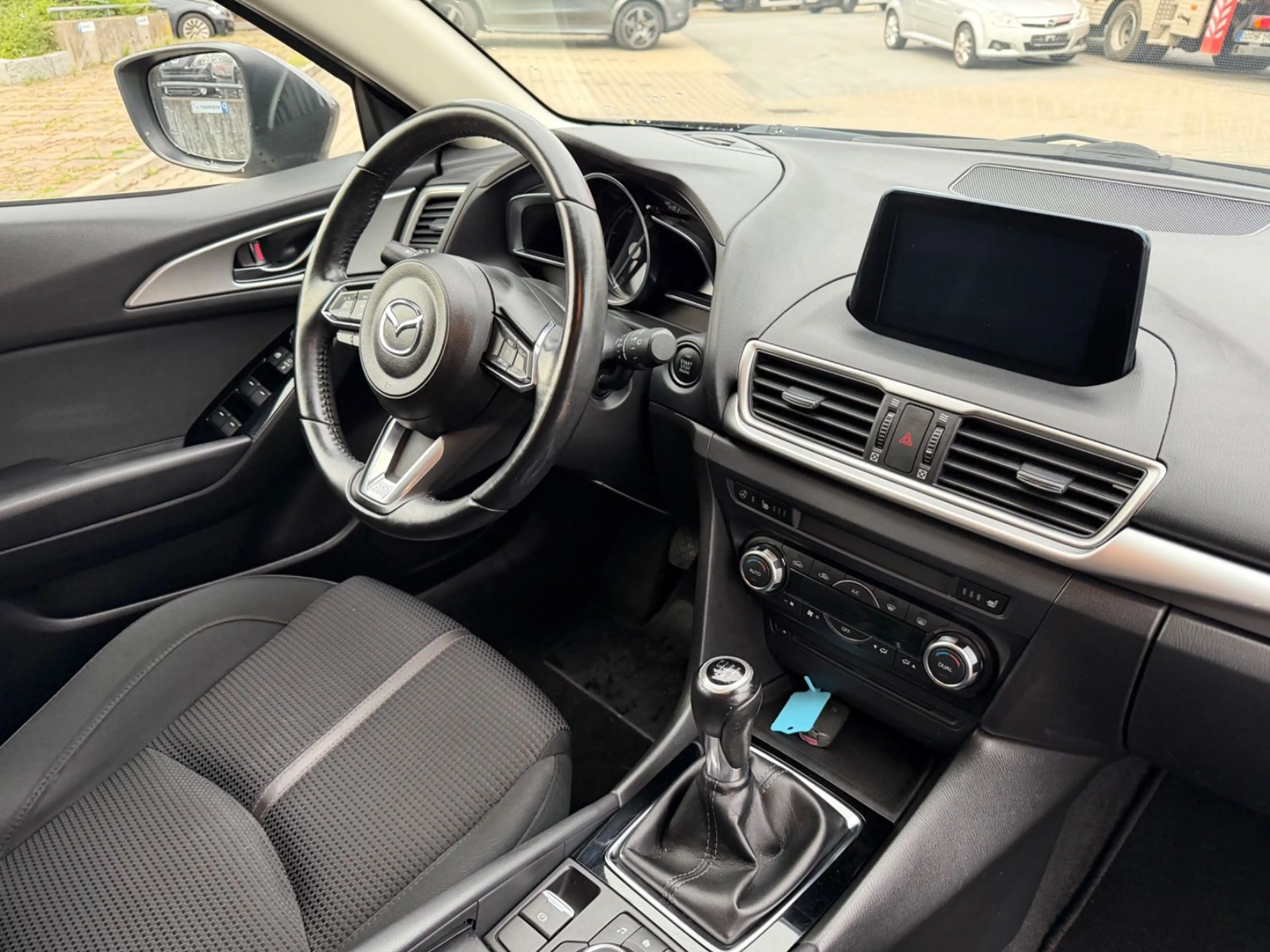 Mazda 3 2.2 Exclusive-Line * 1.Hand * Head-up-Display — photo 12
