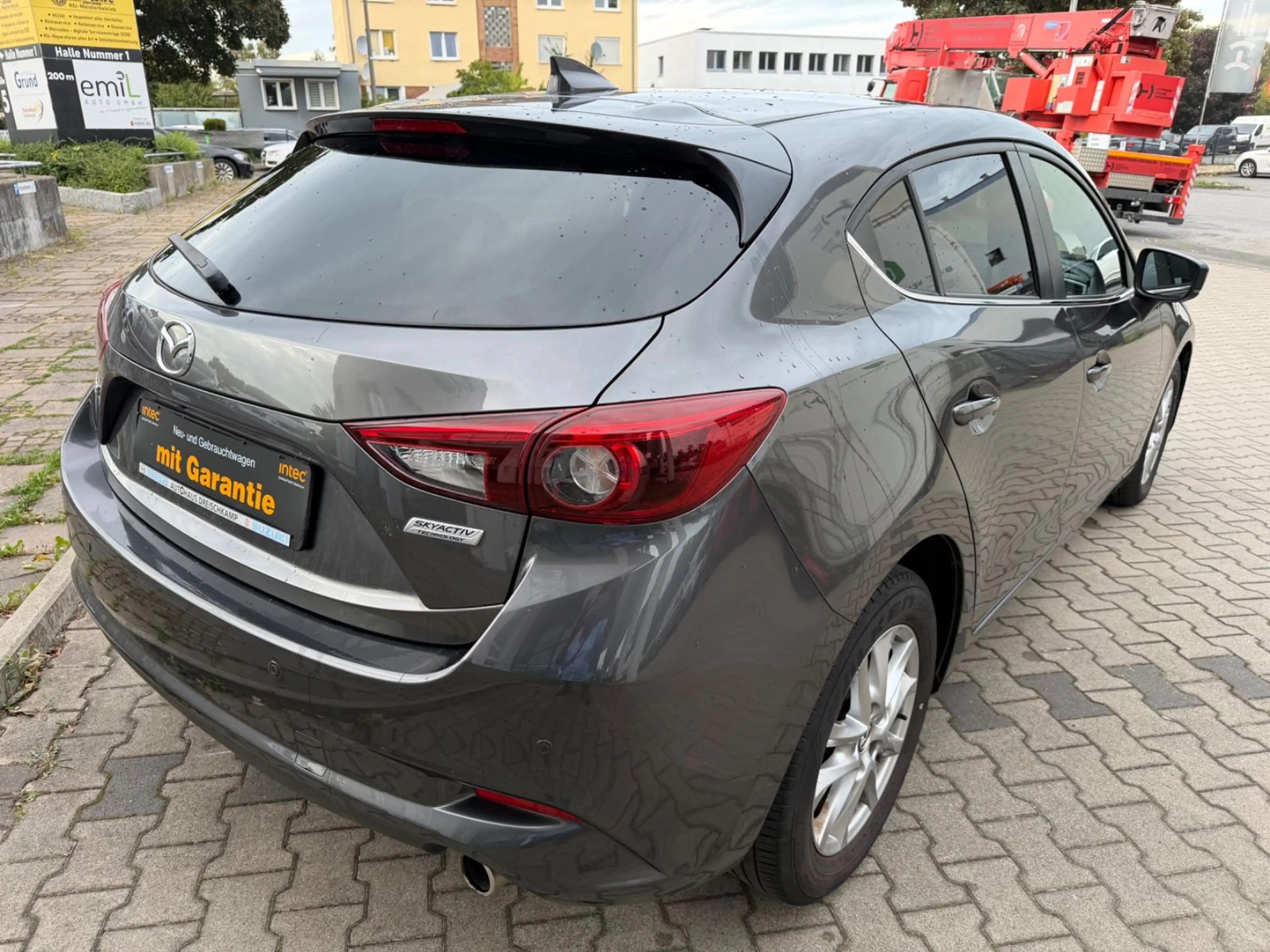 Mazda 3 2.2 Exclusive-Line * 1.Hand * Head-up-Display — photo 9