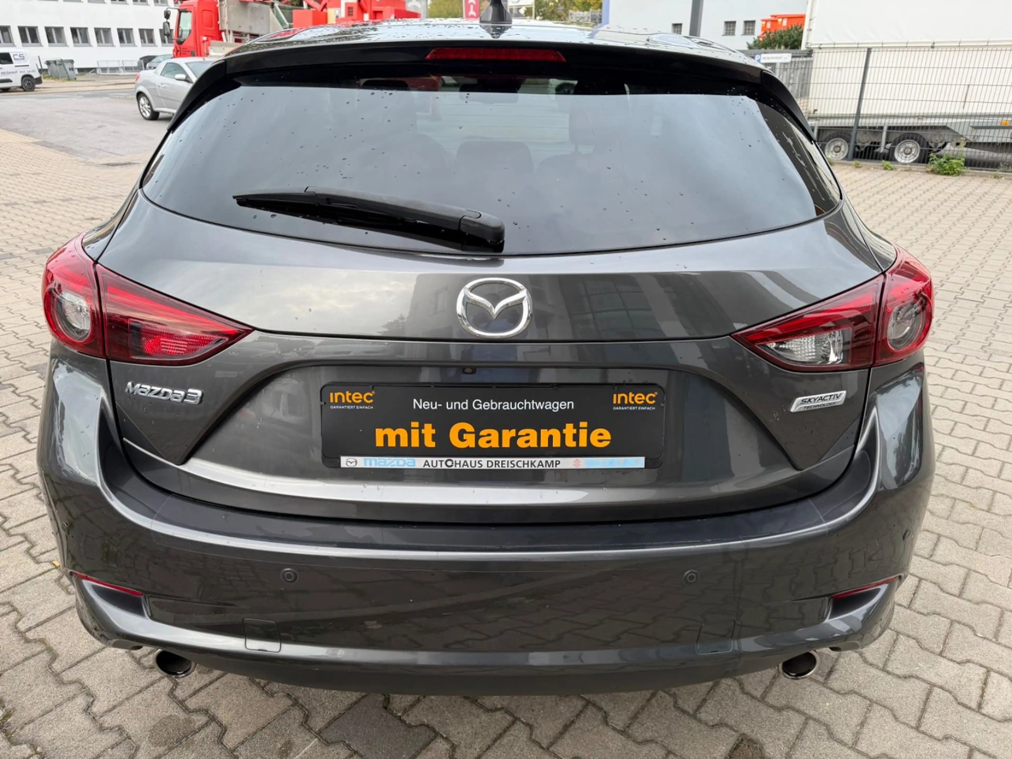 Mazda 3 2.2 Exclusive-Line * 1.Hand * Head-up-Display — photo 10
