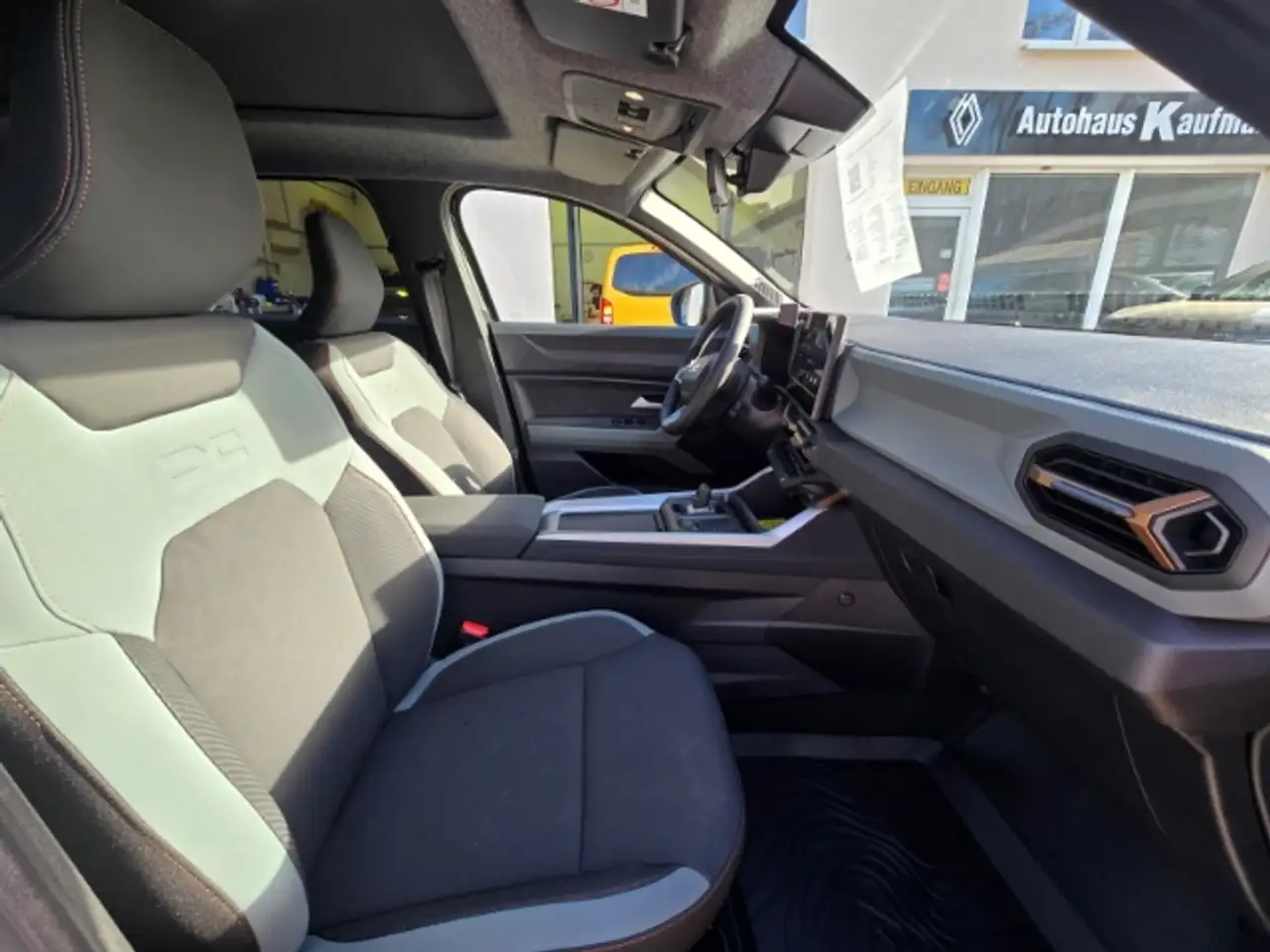 Dacia Bigster Hybrid 155 Extreme 1.8 E-TECH 10