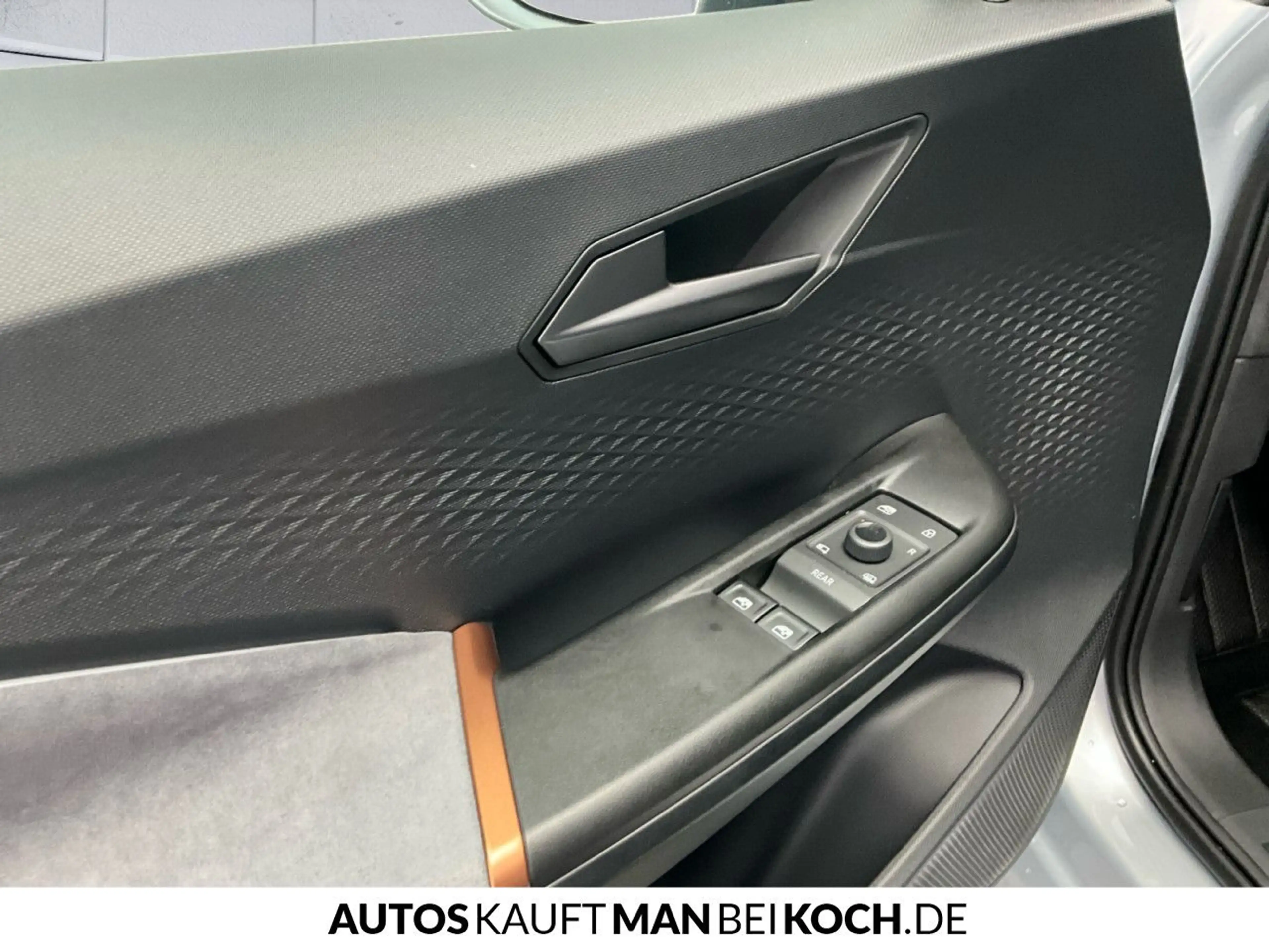CUPRA Born 150kW/60kWh NAVI SHZ Bluetooth LED Klima — photo 14