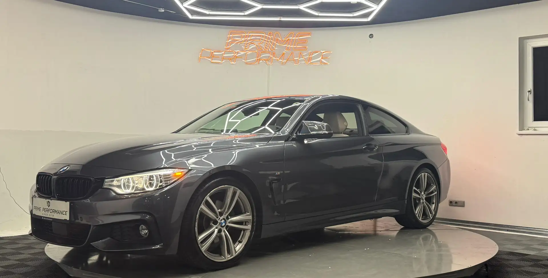 BMW 420 d M Sport Gris - 1