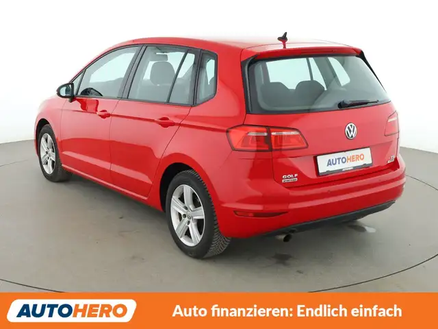Volkswagen Golf Sportsvan view 4