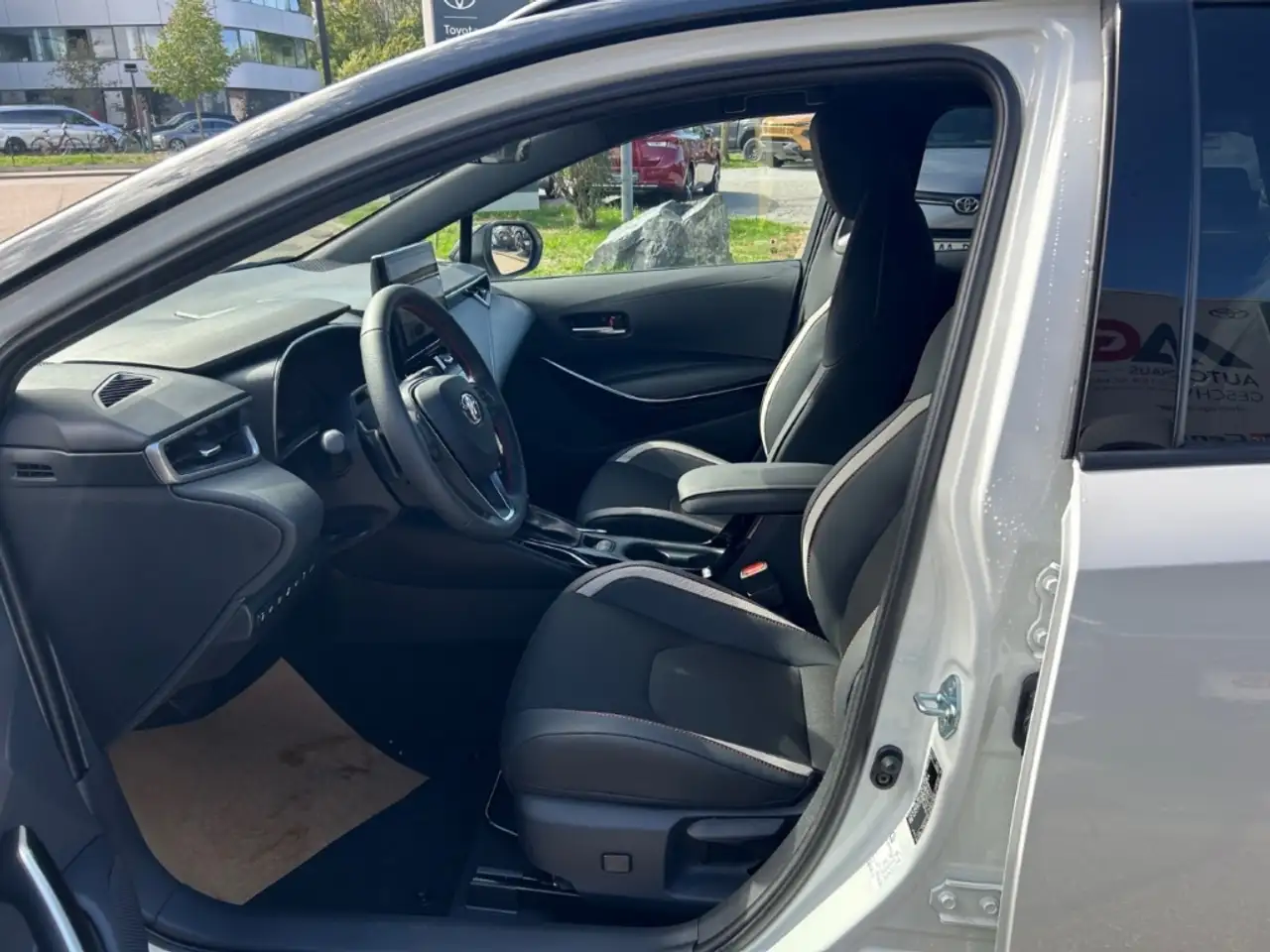 Toyota Corolla Hybrid 2,0L Touring Sports GR Sport, миниатюра 11