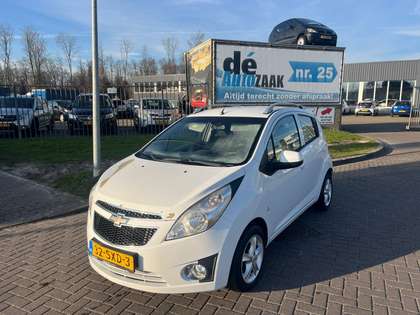Chevrolet Spark 1.0 16V LE met nieuwe APK!