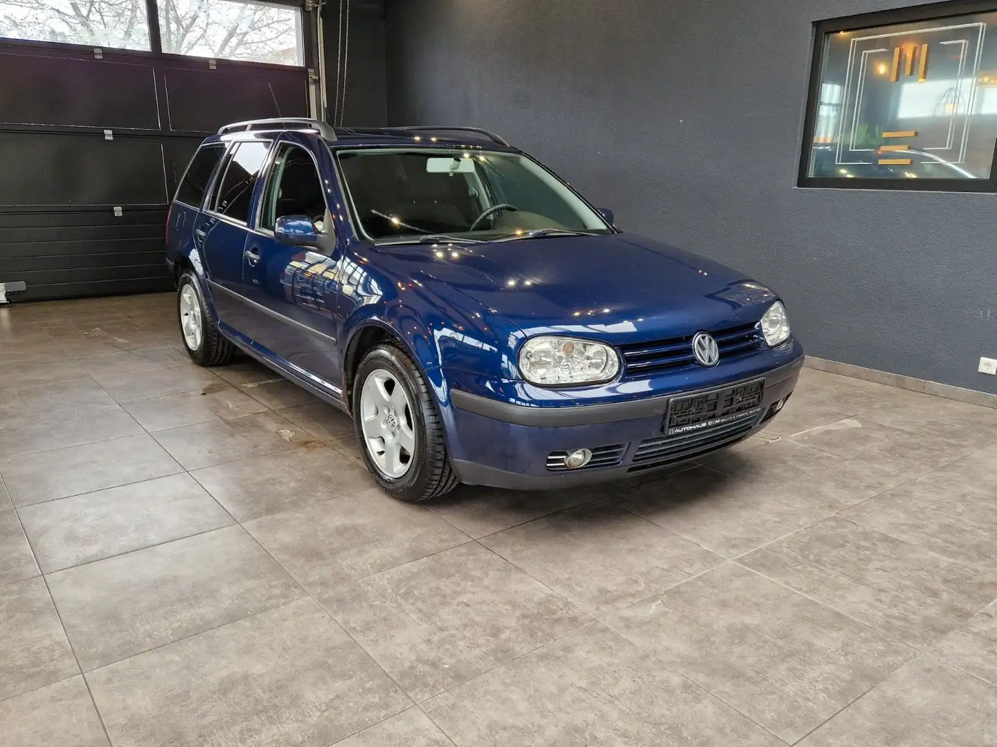 Volkswagen Golf IV Variant 1.6*AHK*TÜV*Klimaauto* Blue - 1