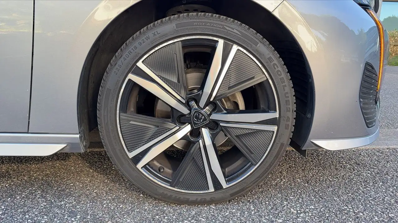 Peugeot 308 308 — photo 17