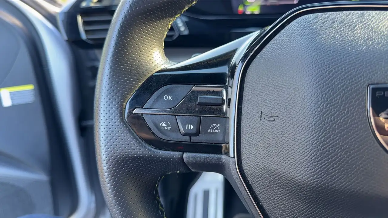Peugeot 308 308 — photo 26
