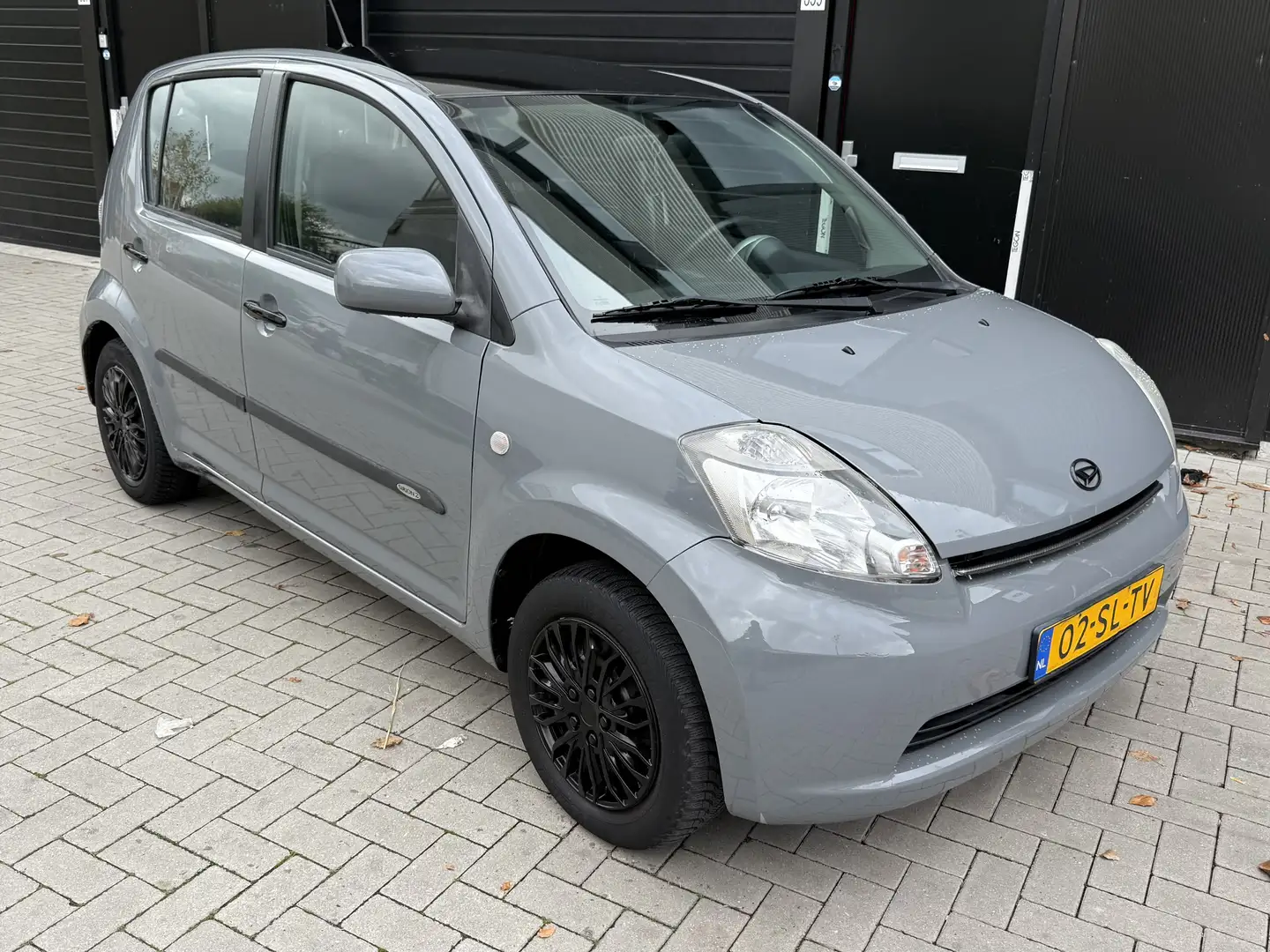 Daihatsu Sirion 1.3-16V Comfort - AUTOMAAT - Airco Бежевий - 1