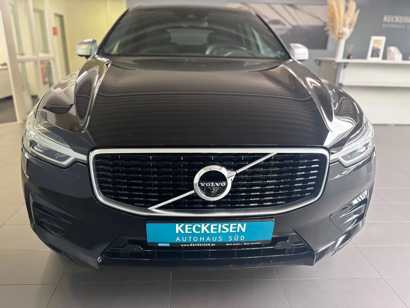 Volvo XC60 D5 AWD Geartronic R-Design 360°| BLIS | AHK Schwarz - 2
