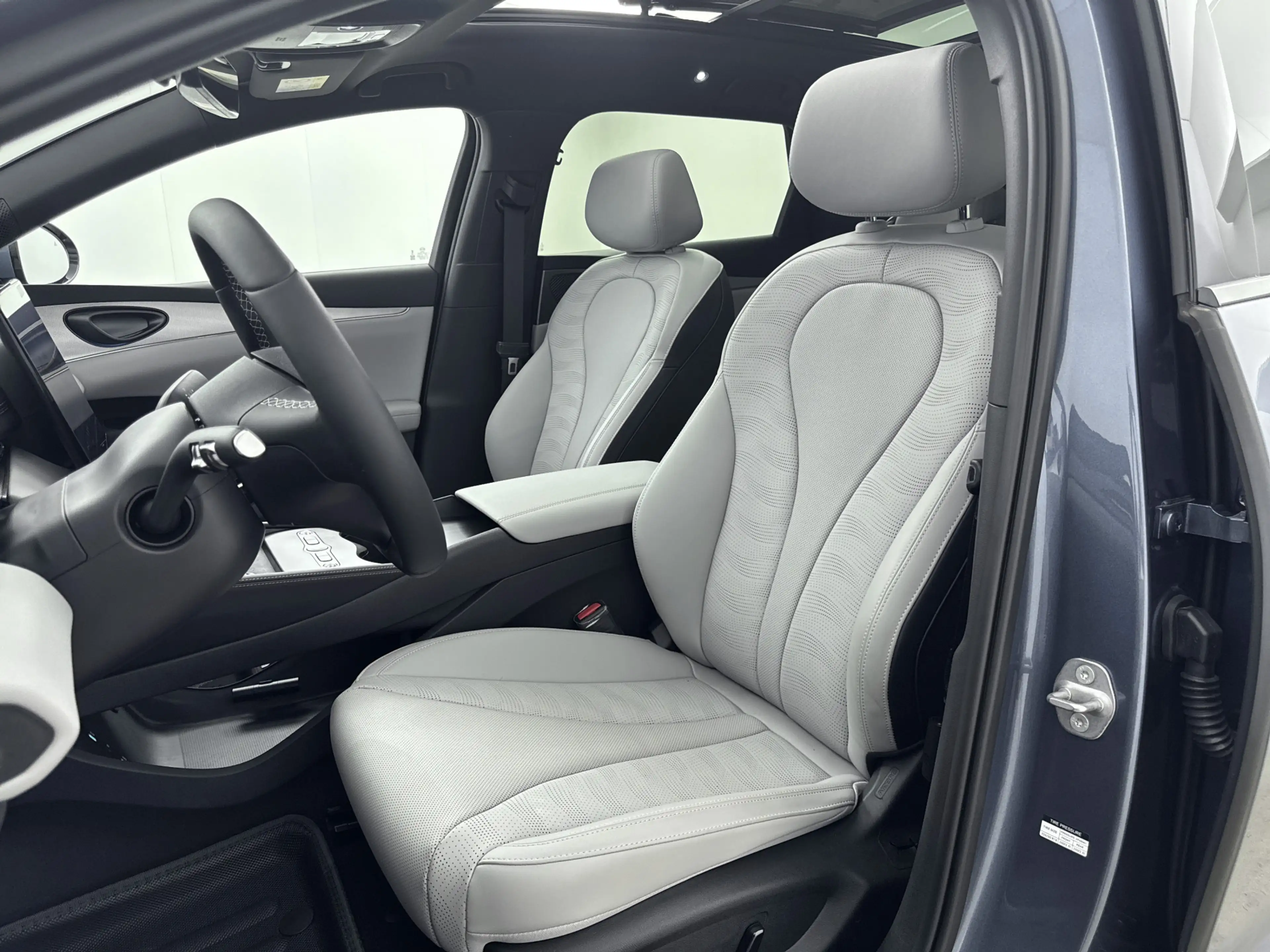BYD Seal 6 Touring - 1.5 DM-i Comfort // SCHUIFKANTELDAK // 1 — photo 4