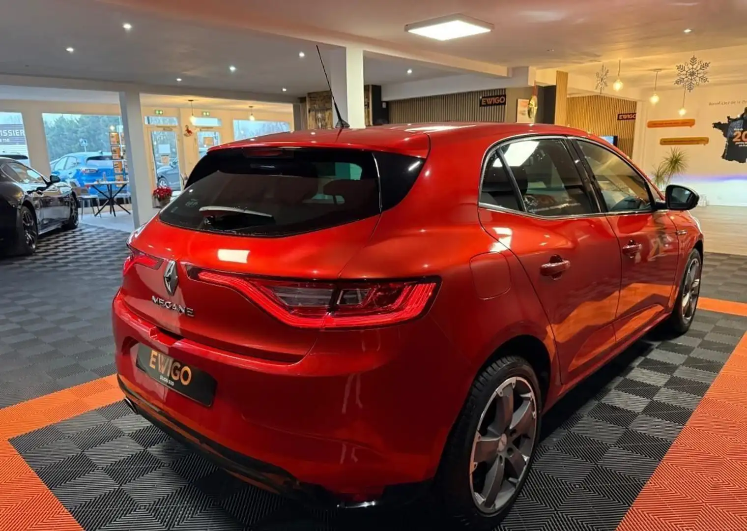 Renault Megane Mégane 1.3 TCE 140 ENERGY INTENS EDC BVA Rouge - 2