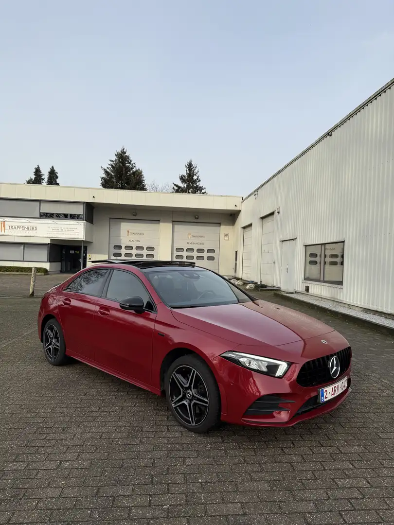 Mercedes-Benz A 250 AMG Line 250e - 1