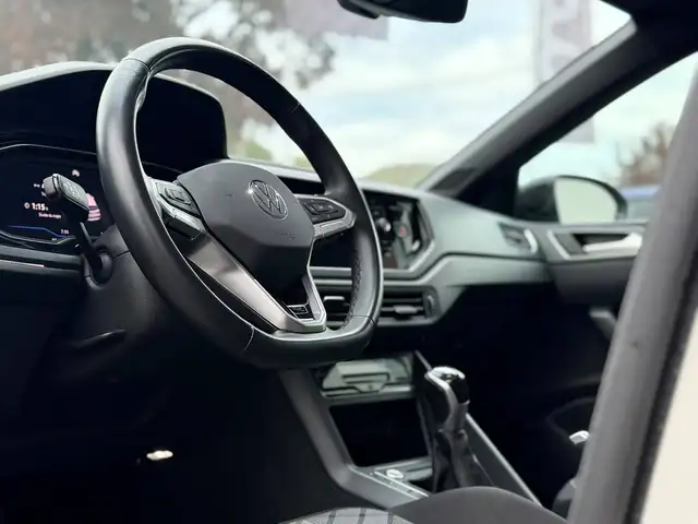 Volkswagen Taigo view 9
