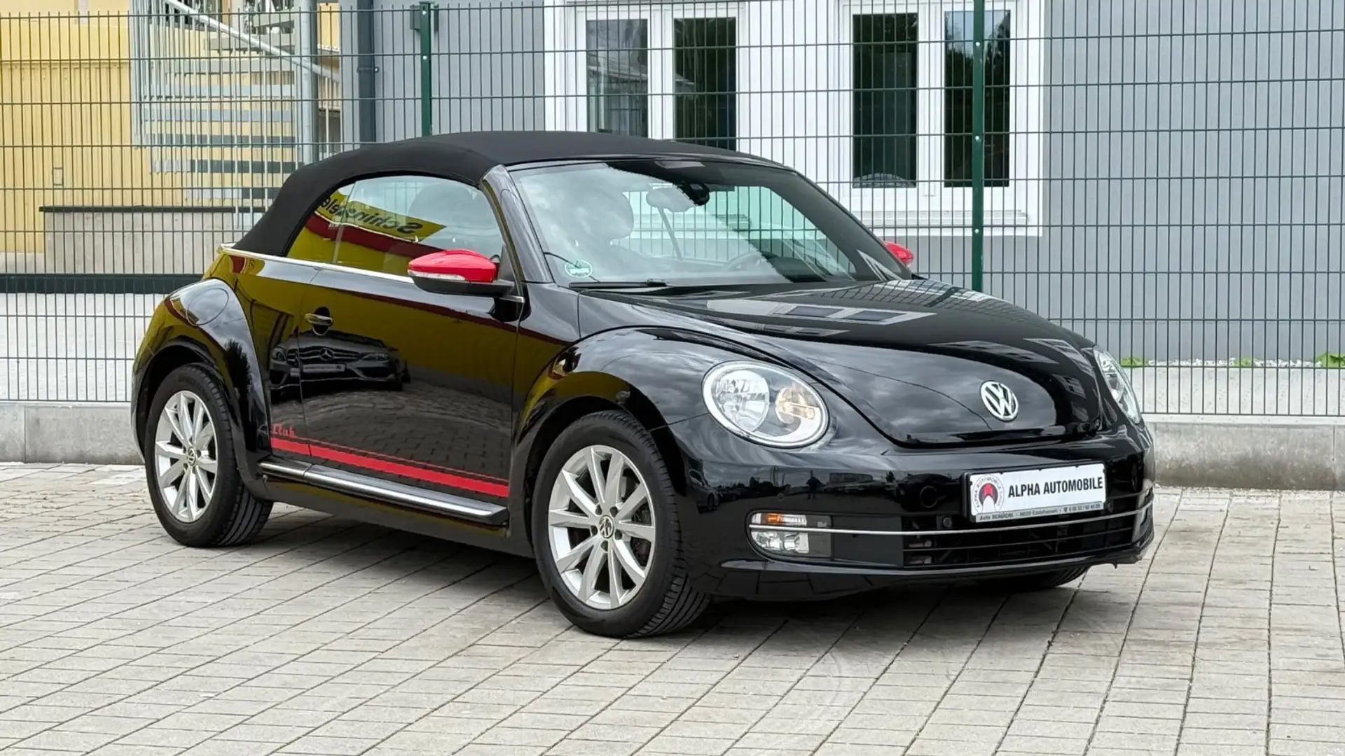 Volkswagen Beetle Cabriolet Club BMT/Navi/Sitzheiz Schwarz - 2