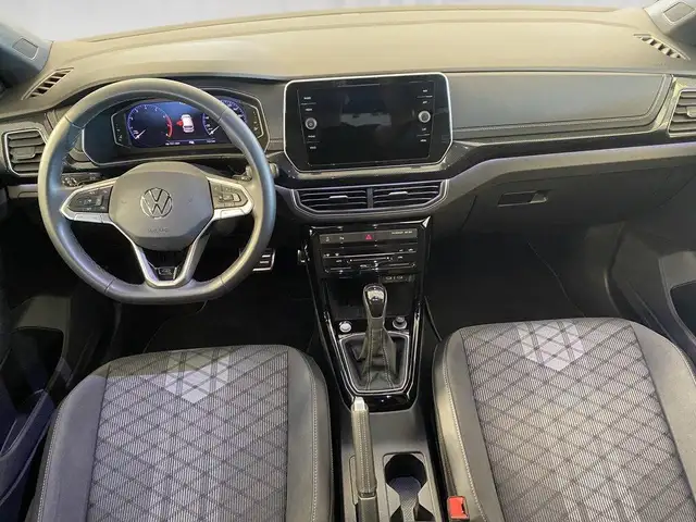 Volkswagen T-Cross view 6