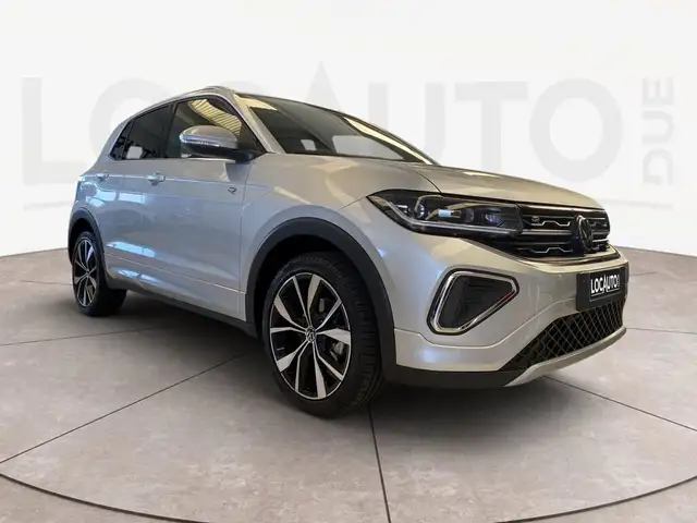 Volkswagen T-Cross view 3