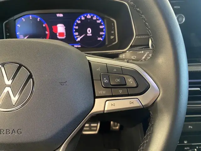 Volkswagen T-Cross view 14