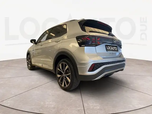 Volkswagen T-Cross view 5