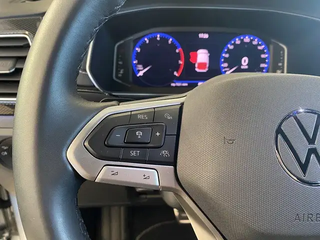 Volkswagen T-Cross view 13
