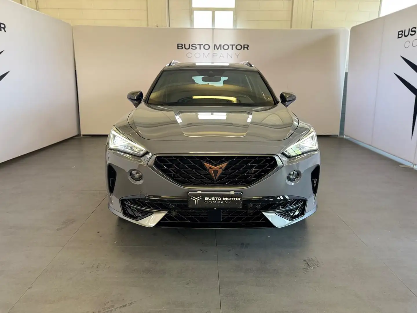 CUPRA Formentor 1.5 TSI 150 CV DSG AUTOMATICA Gris - 2