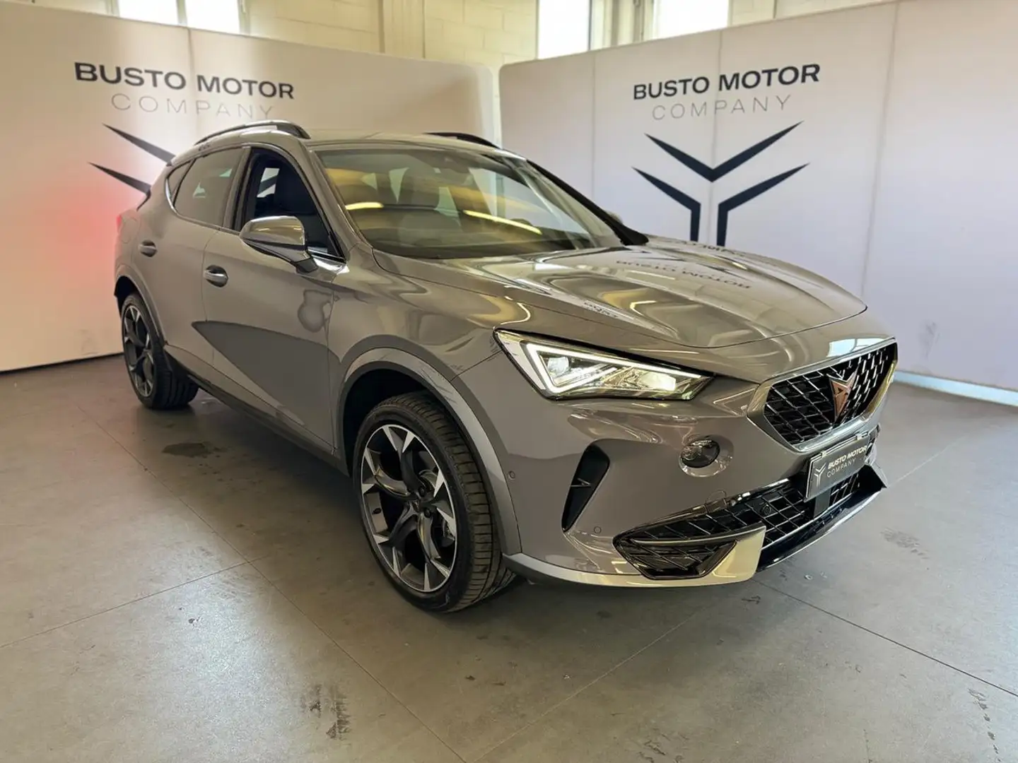 CUPRA Formentor 1.5 TSI 150 CV DSG AUTOMATICA Gris - 1