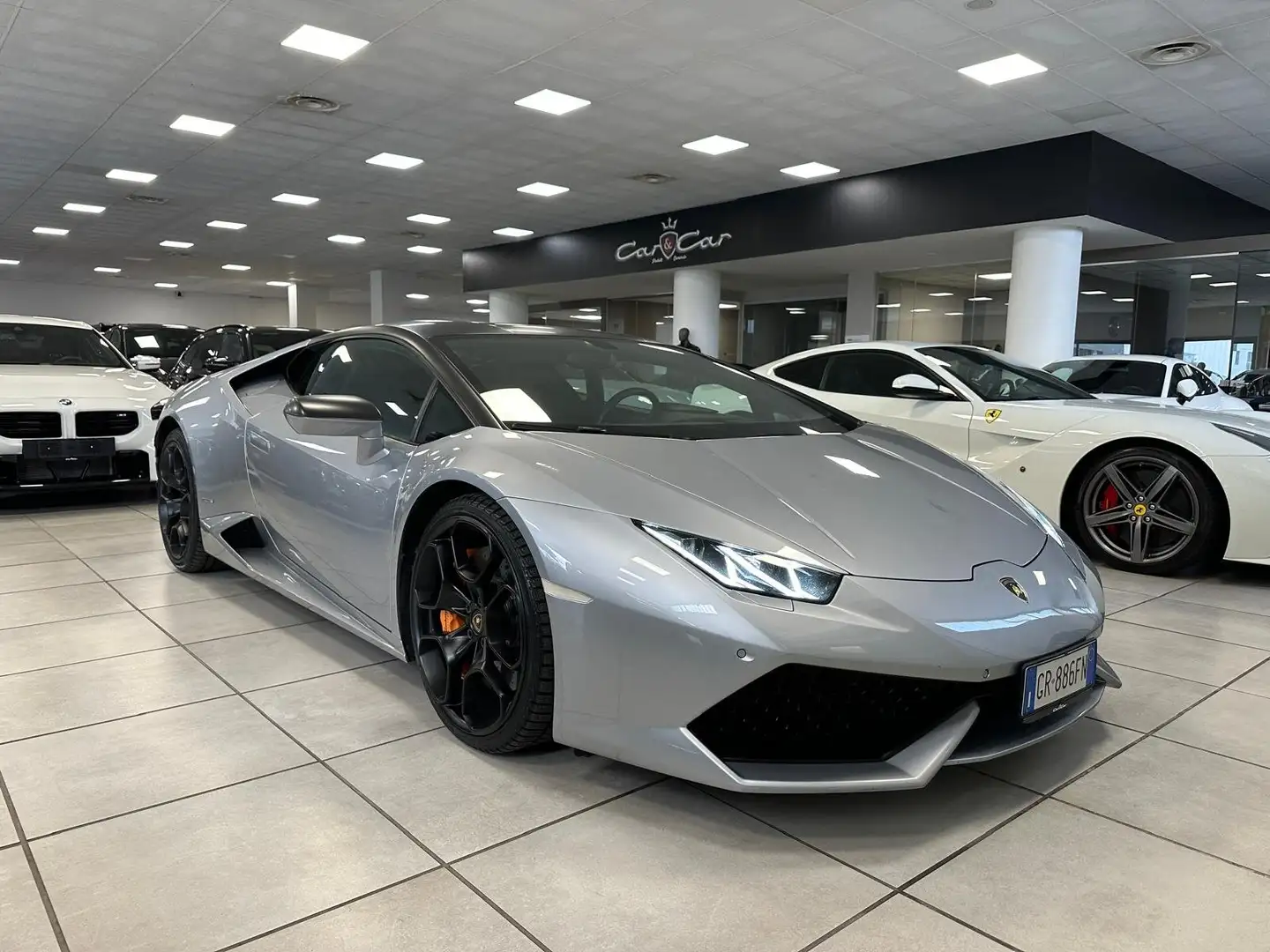 Lamborghini Huracán Coupe 5.2 610 awd Stříbrná - 1