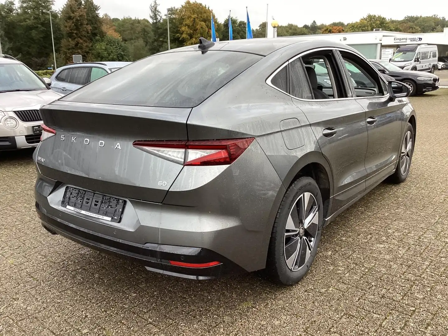 Skoda Enyaq 60 Nav Matrix PDC Pano Wärmep. Digicockpit Grau - 2