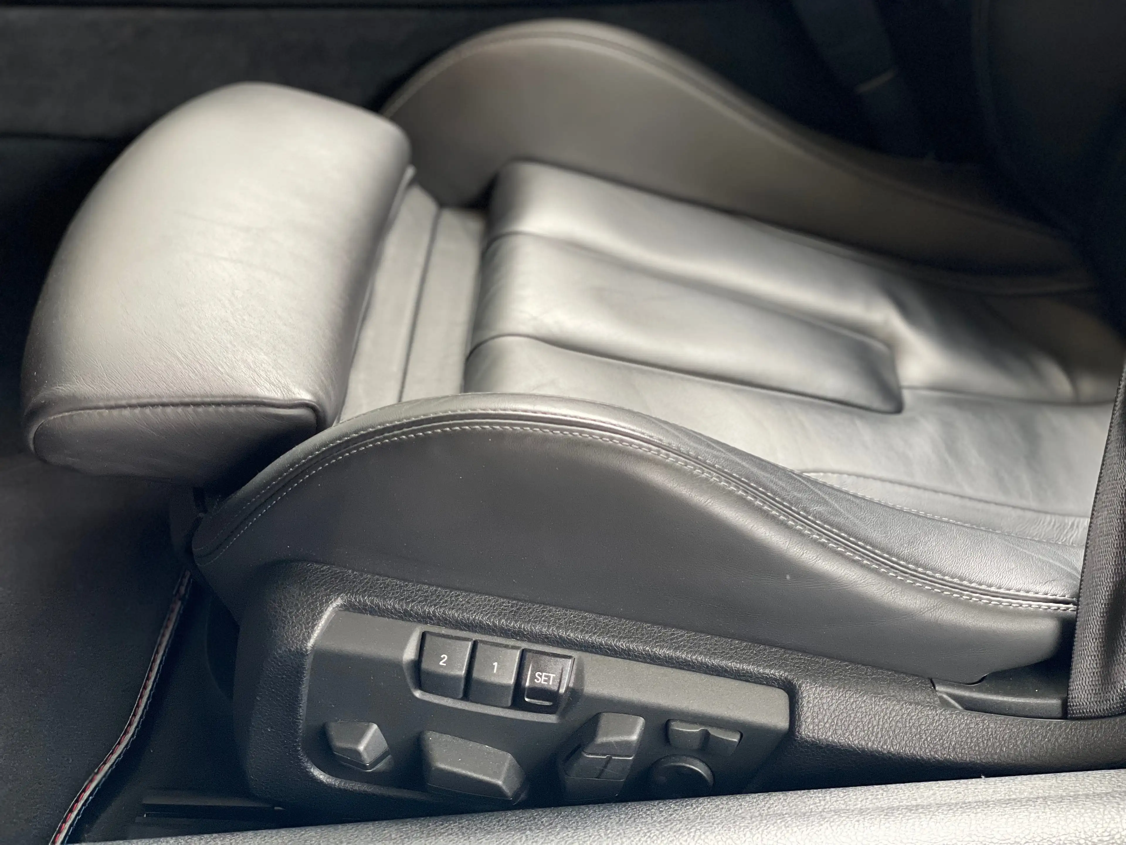 BMW M6 Competition Top Zustand 1. Hand — photo 13