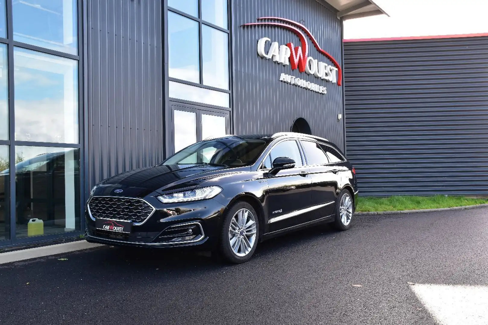 Ford Mondeo IV (2) SW 2.0 HYBRID 187 7CV VIGNALE BVA Noir - 1