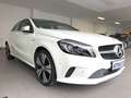 Mercedes-Benz A 200 AUTOM NAVI  KLIMA KAMERA VOLLEDER PDC LED Blanc - thumbnail 2