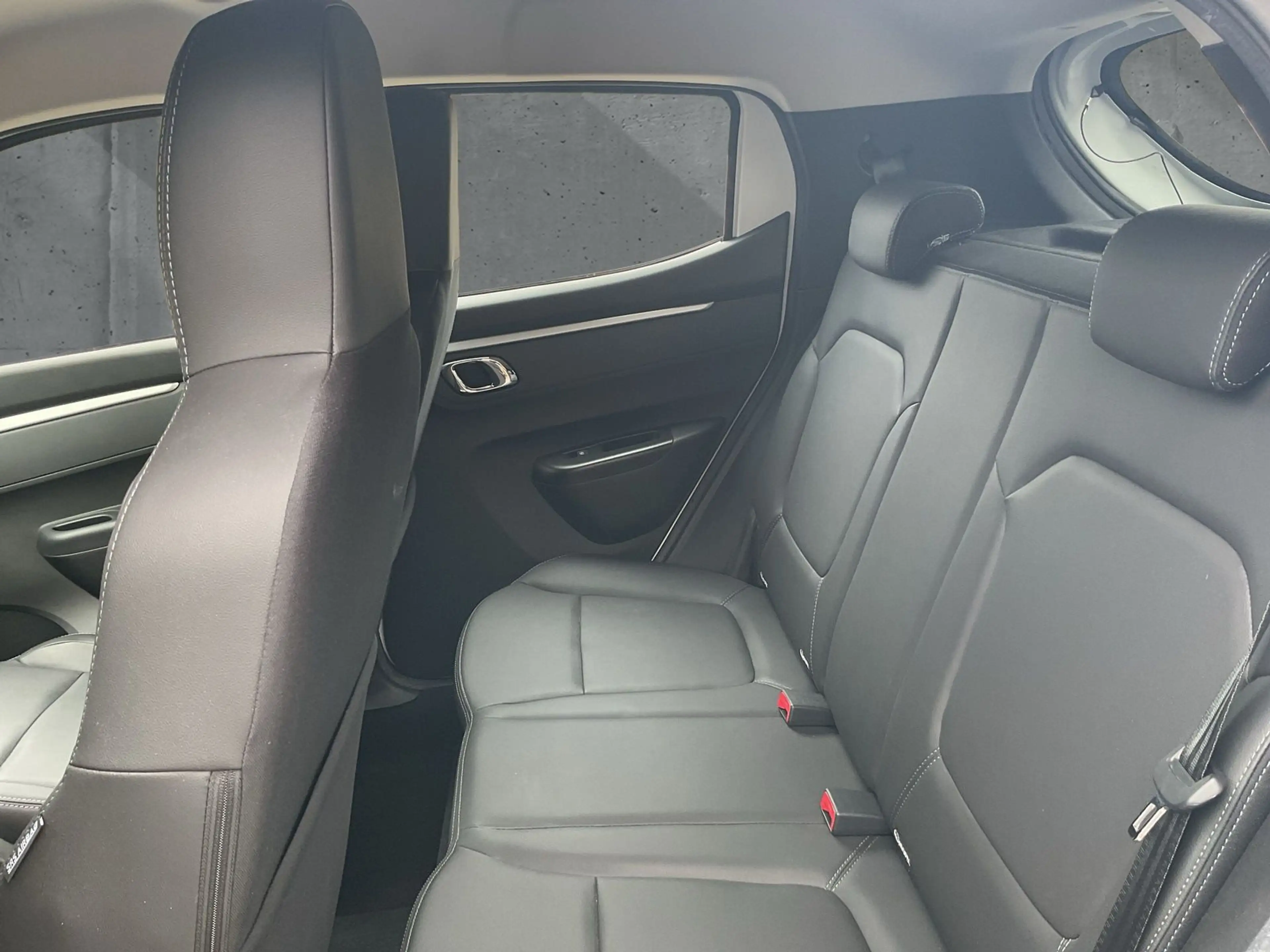 Dacia Spring Electric Essential Optionspaket Expressio — photo 11