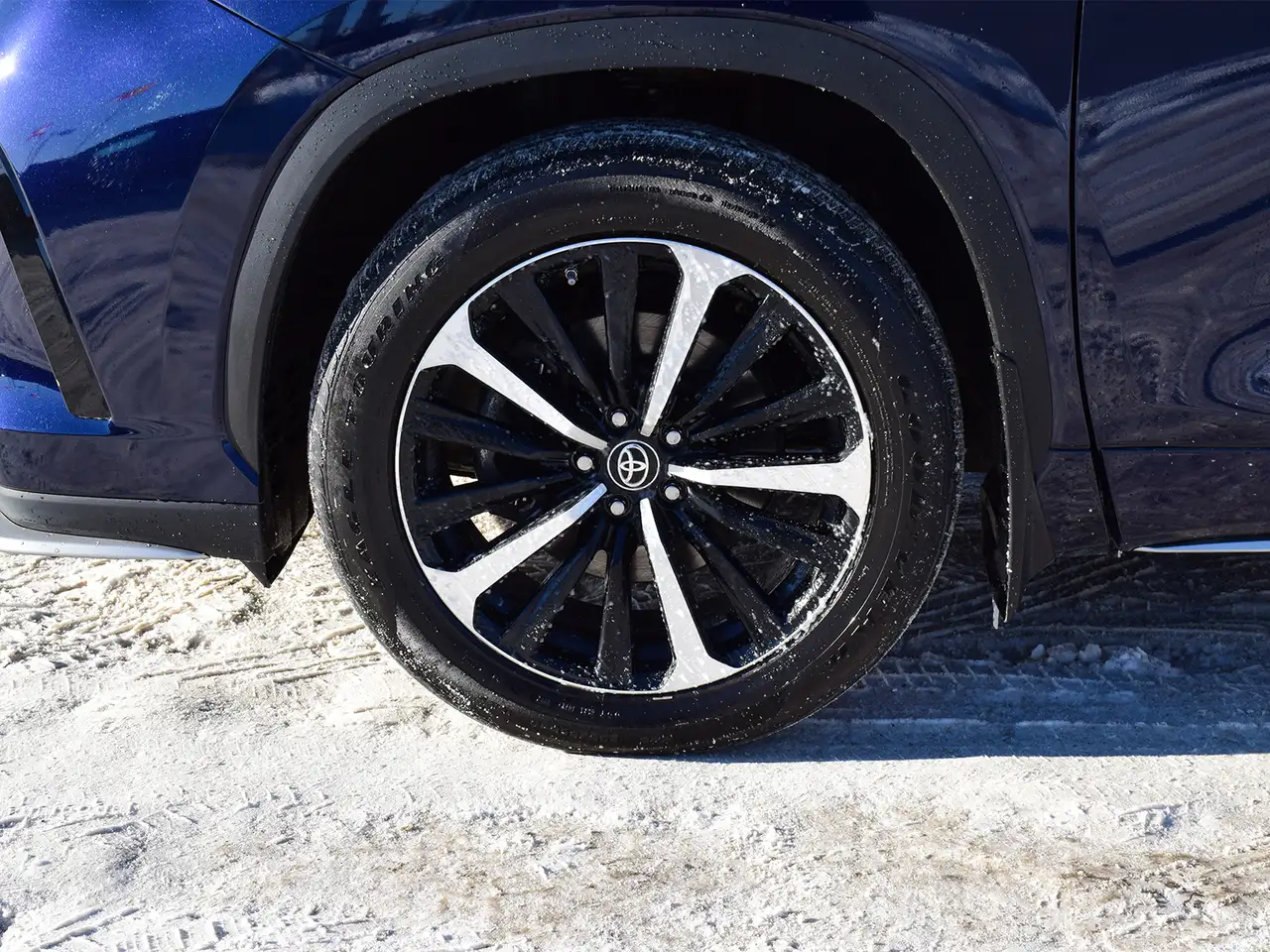 Toyota Highlander снимка Toyota Highlander