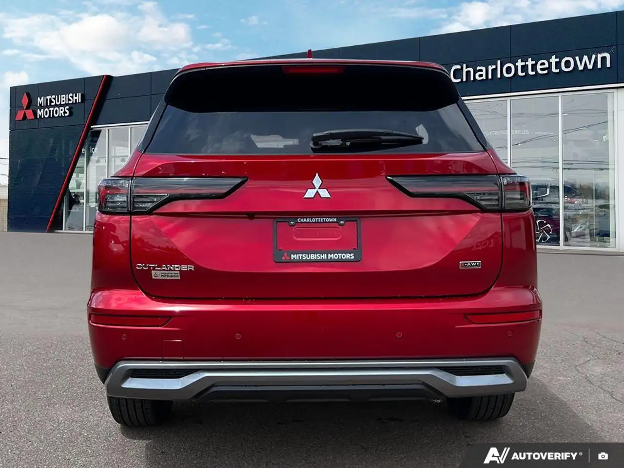 Mitsubishi Outlander photo Mitsubishi Outlander