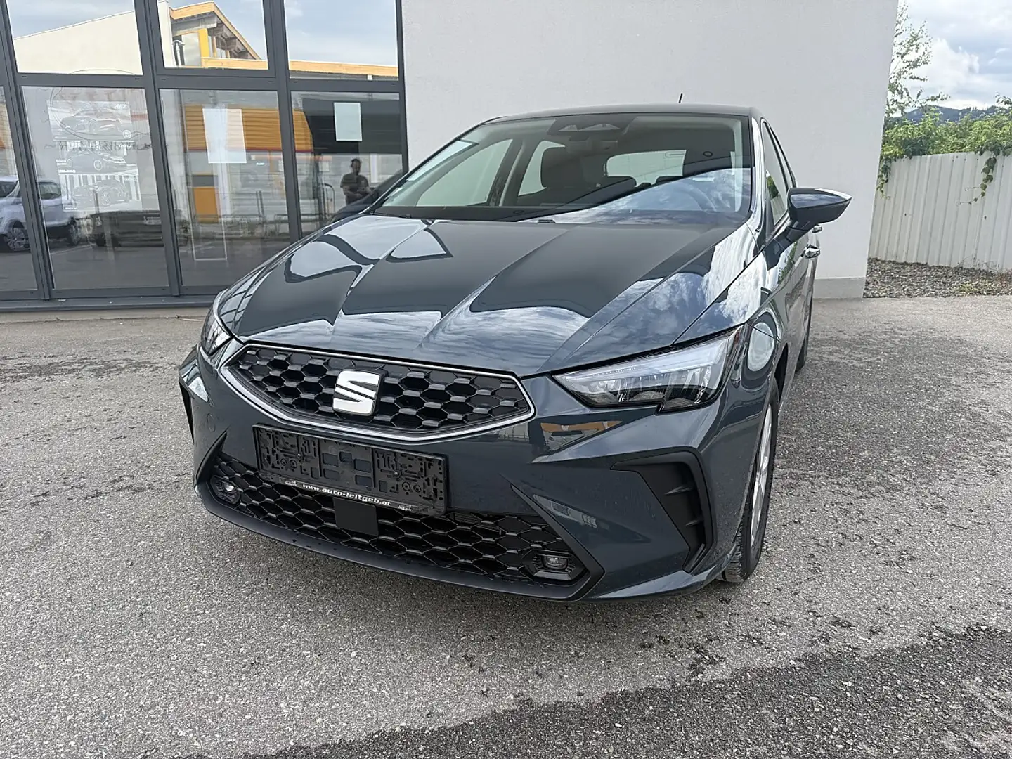 SEAT Ibiza Reference Editiona Blau - 1