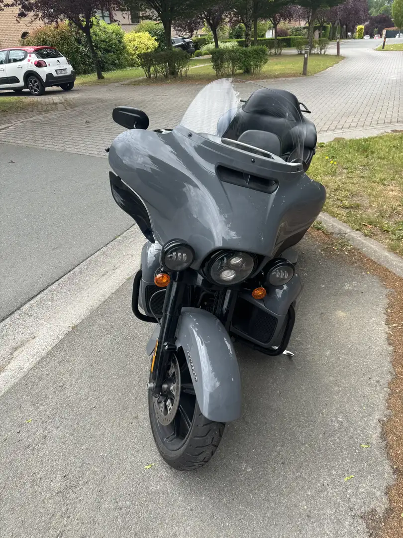 Harley-Davidson Ultra Limited 114 Grey - 2