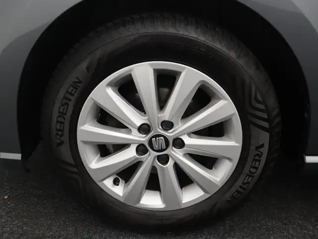 Seat Ibiza view 6
