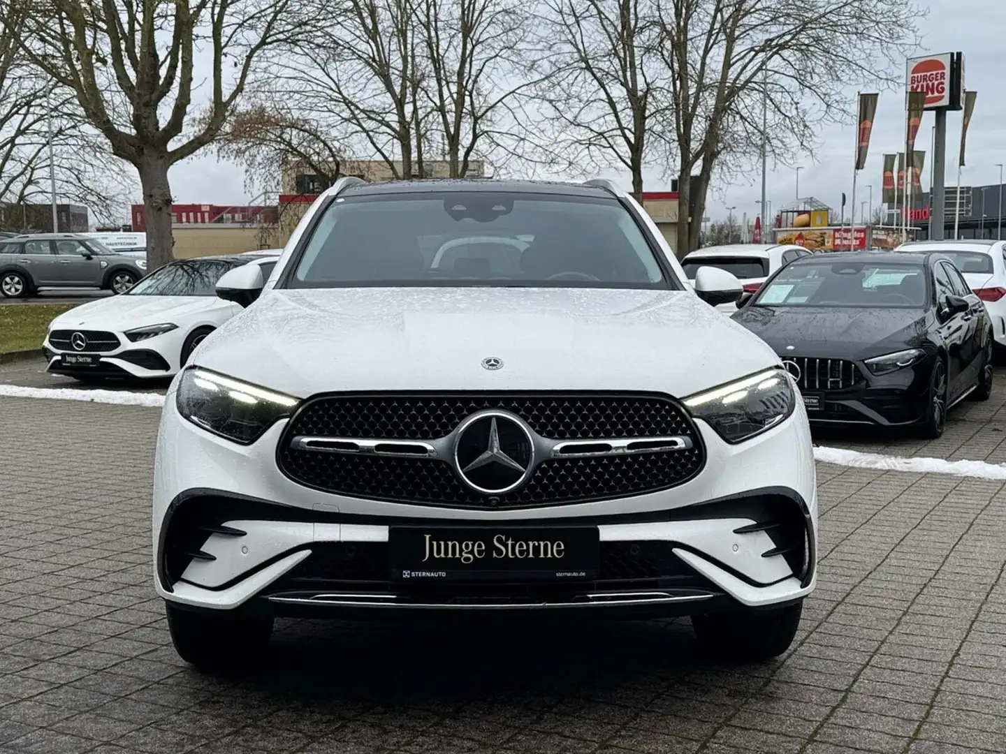 Mercedes-Benz GLC 400 GLC 400 e 4M AMG Premium DigiLight Pano AHK Navi Biały - 2
