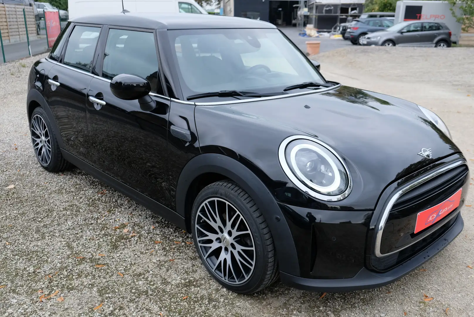 MINI One 1.5 OPF, PDC met camera, Navi,... met garantie! Zwart - 1