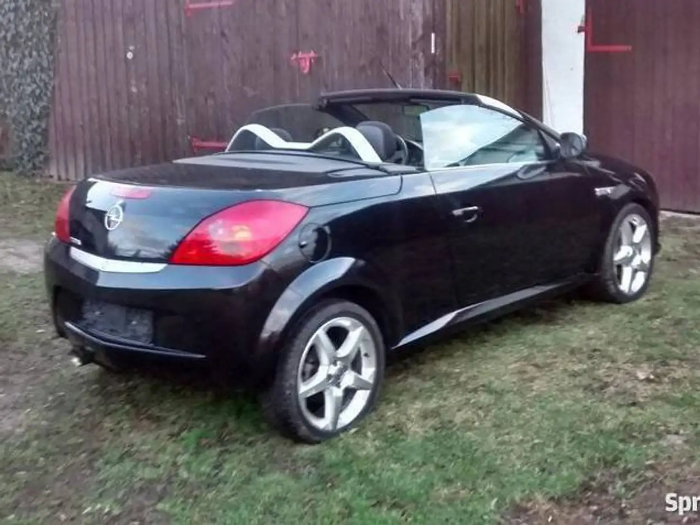 Opel Tigra Twintop 1.3 cdti Enjoy Czarny - 2