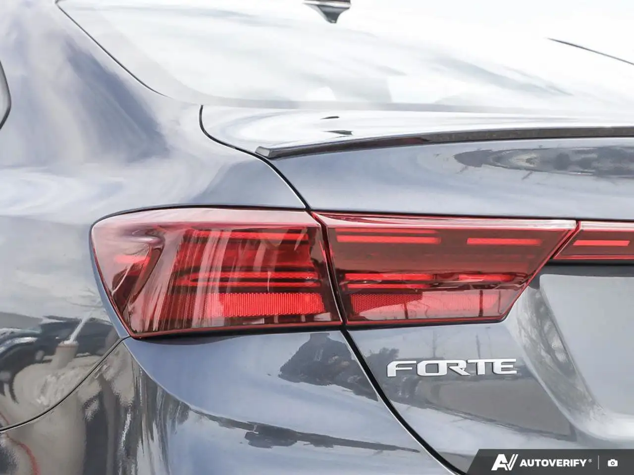 Kia Forte снимка Kia Forte