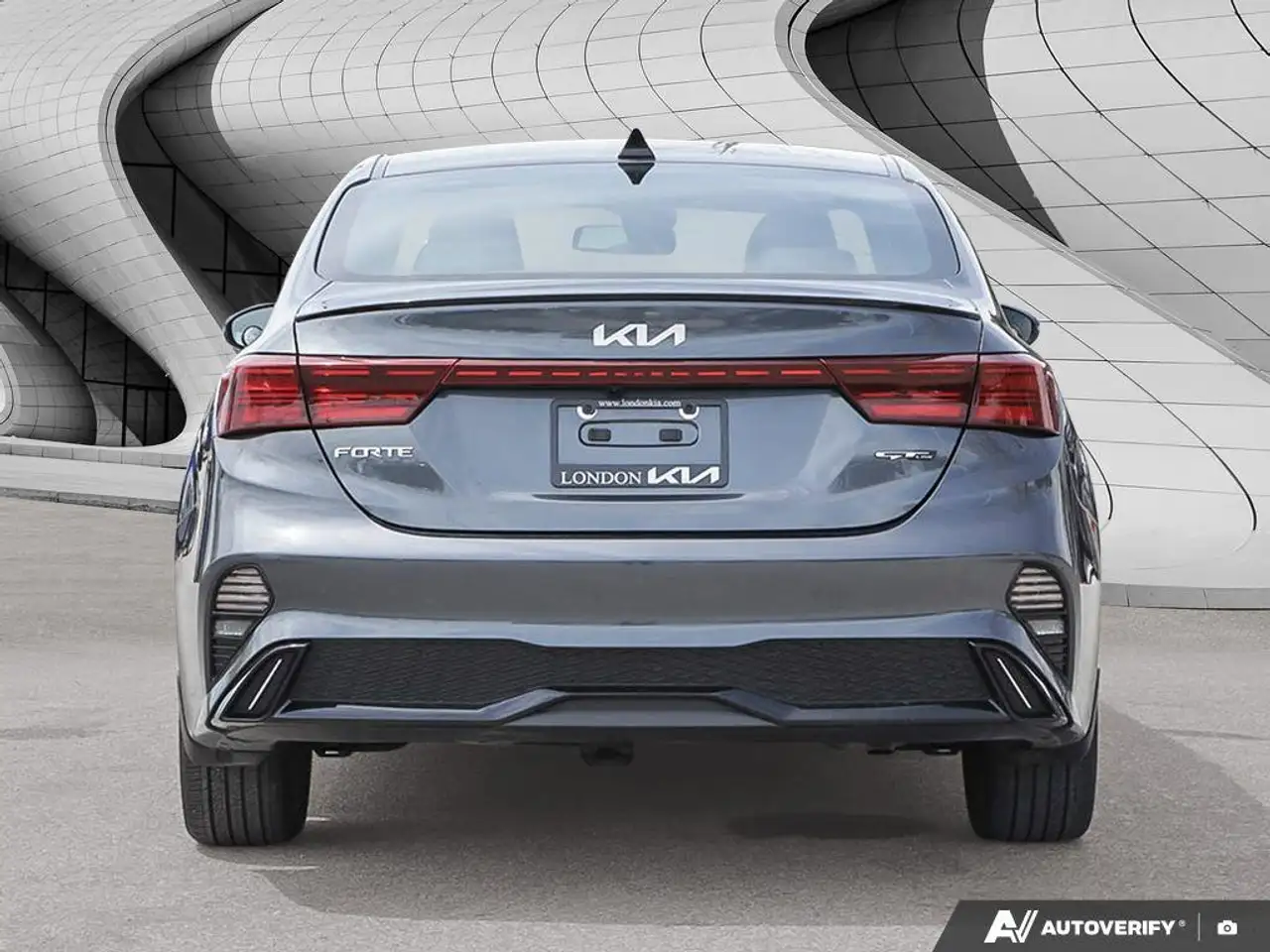 Kia Forte снимка Kia Forte