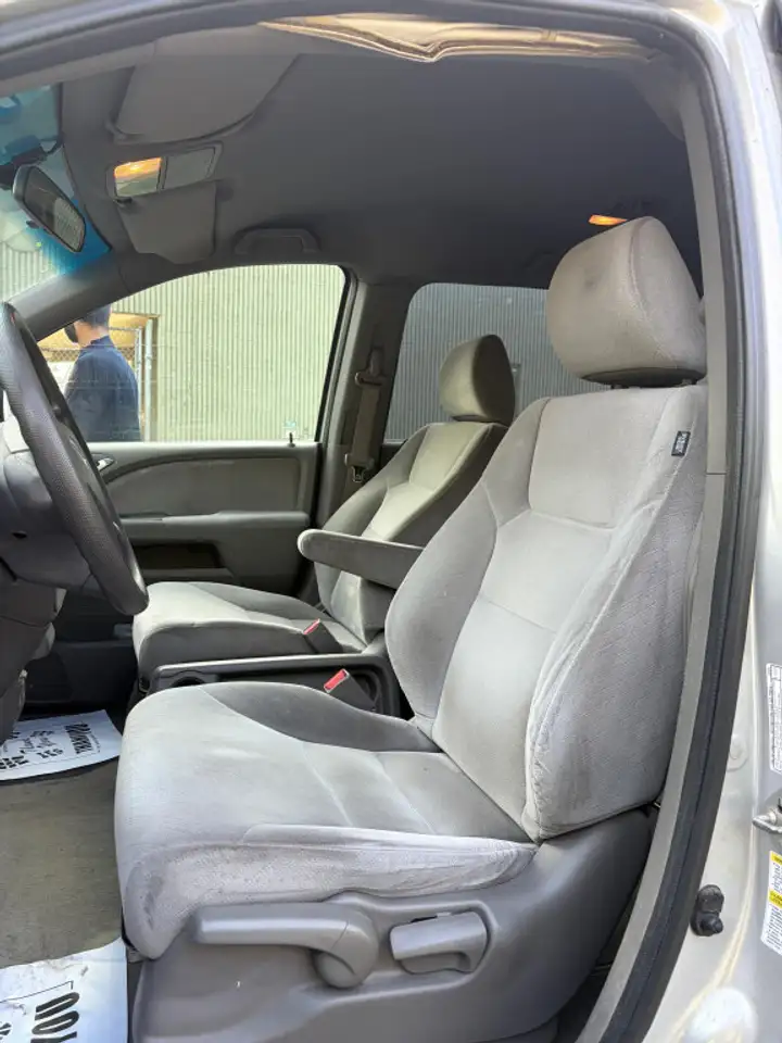 Honda Odyssey снимка Honda Odyssey
