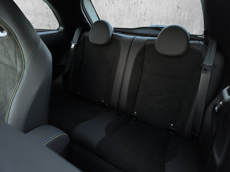 Abarth 500 Turismo 42kWh e PDC TOTWINKEL GLASDACH LED — photo 12