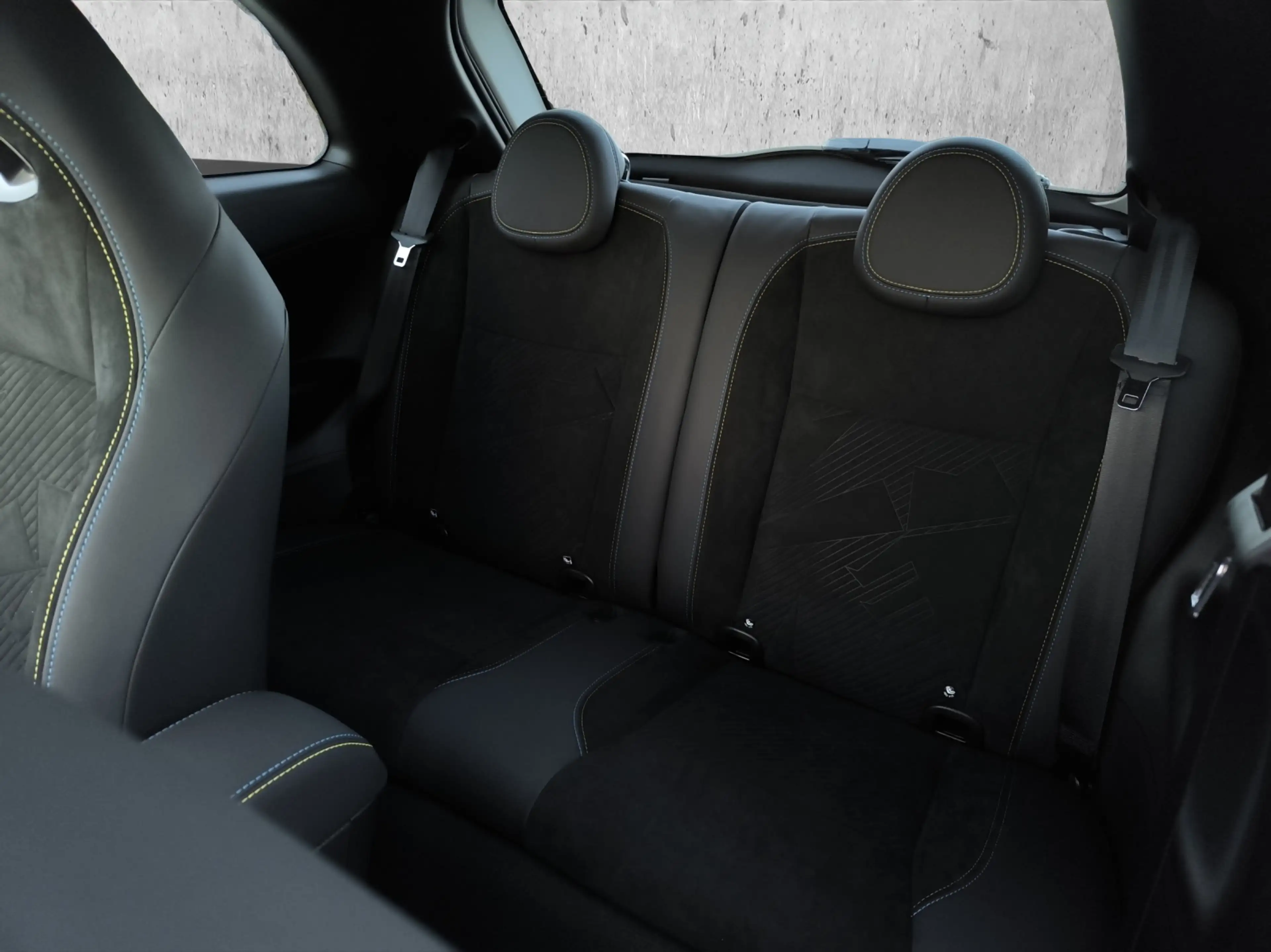 Abarth 500 Turismo 42kWh e PDC TOTWINKEL GLASDACH LED — photo 12