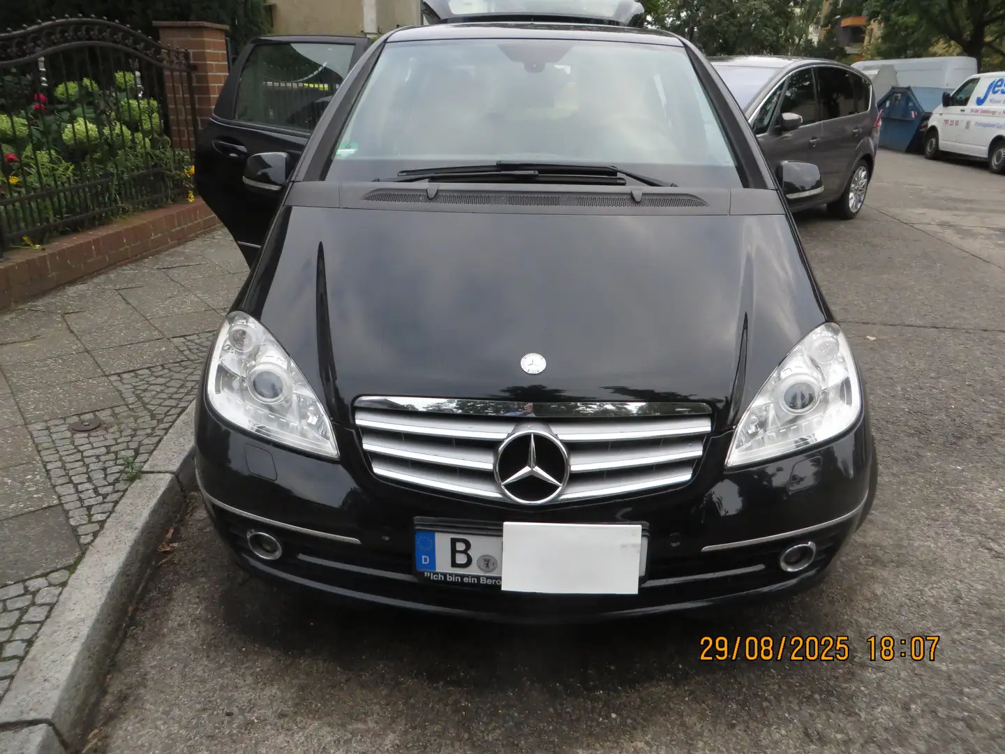 Mercedes-Benz A 200 A 200 CDI Autotronic Avantgarde dition Schwarz - 1